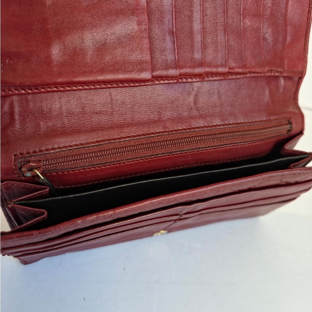 Pre-Owned GUCCI GG Shima Line Wallet Flap Long Leather in Red - Picture 4 of 6